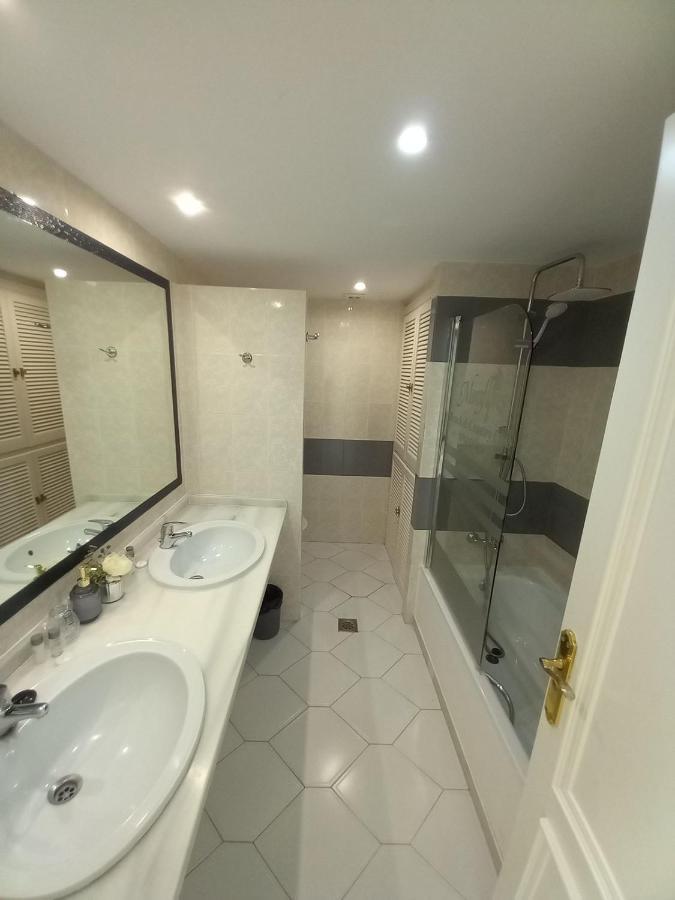 Miraflores Beachfront Penthouse Sitio de Calahonda Exterior foto