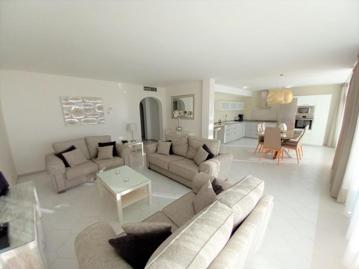 Miraflores Beachfront Penthouse Sitio de Calahonda Exterior foto